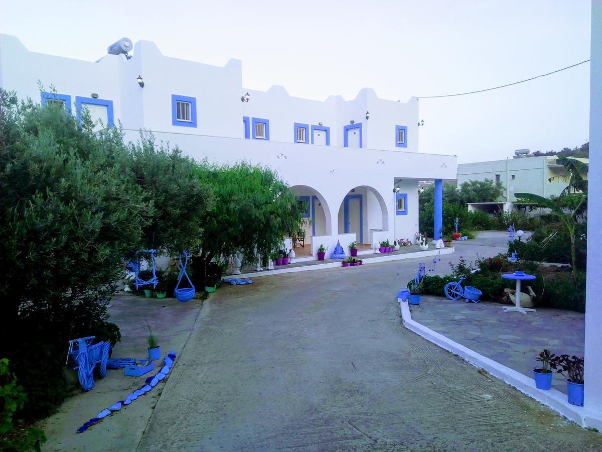 Paradisso Studios Vromolithos Exterior photo